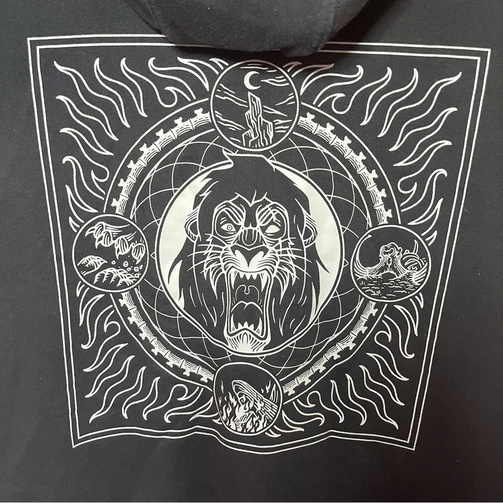 Disney X Vans The Lion King Scar Black Hoodie Size Small - Picture 13 of 15
